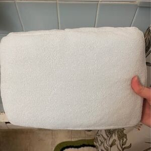 Bath Pillow with Removable Cover